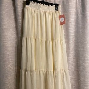 Maxi Skirt in Cream/White